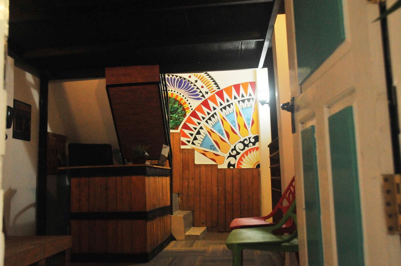 Mid Town Hostel Kandy Exterior foto