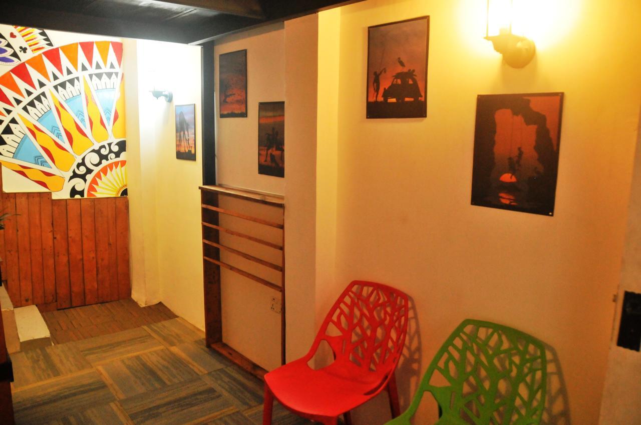 Mid Town Hostel Kandy Exterior foto